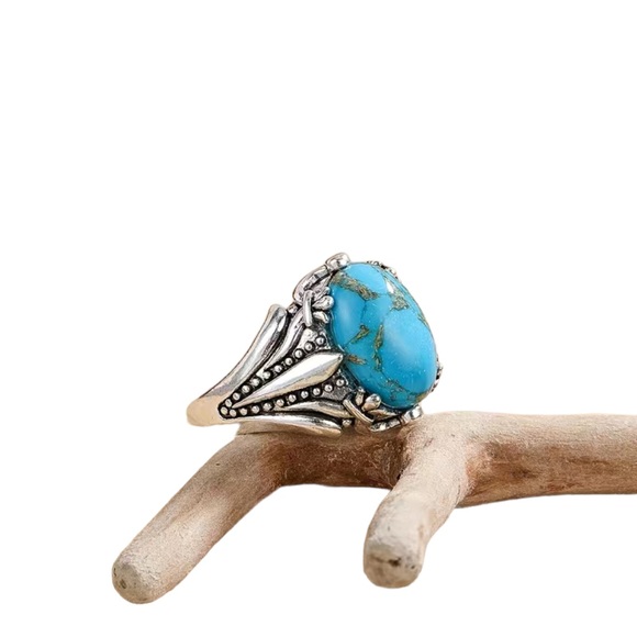 Turquoise and Silver Unisex Ring - Picture 2 of 6
